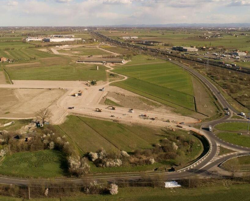 «Mancano solo il rogito e il pagamento. Noi siamo pronti, aspettiamo Silk-Faw» 