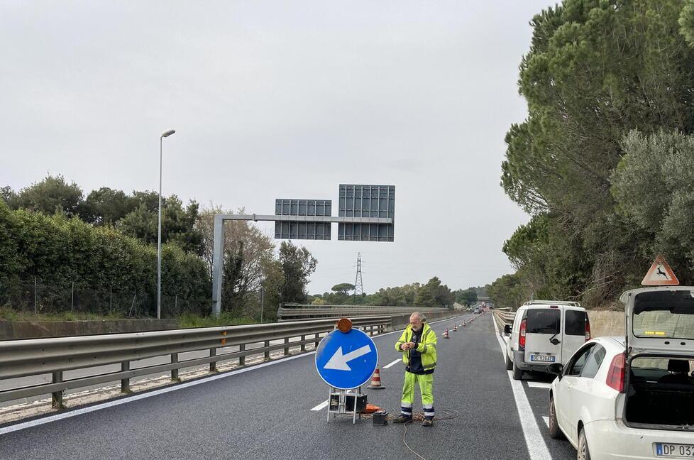 I cantieri sull’Aurelia si spostano a nord chiuso lo svincolo di Castiglioncello 