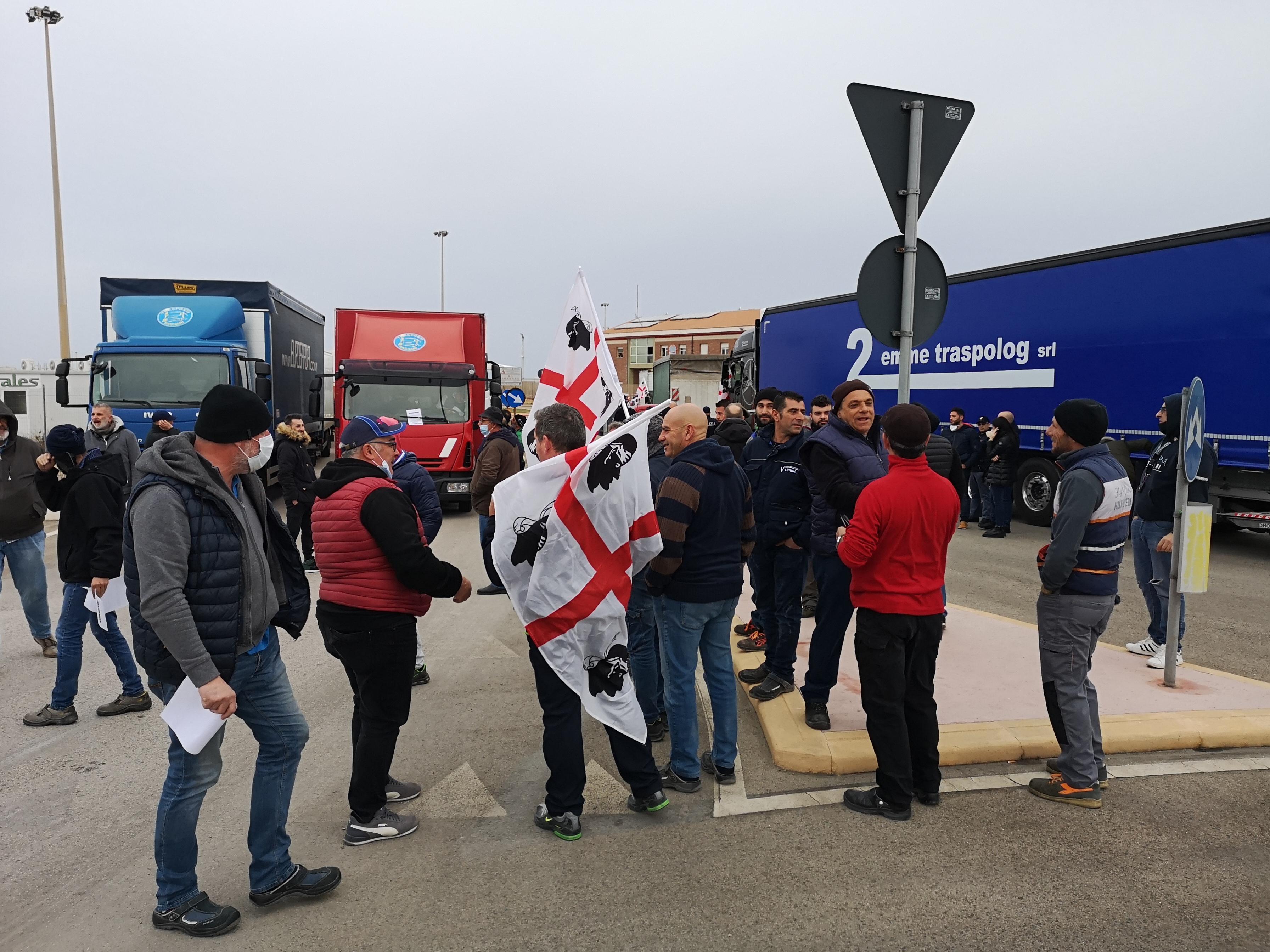 Un'immagine del blocco a Porto Torres