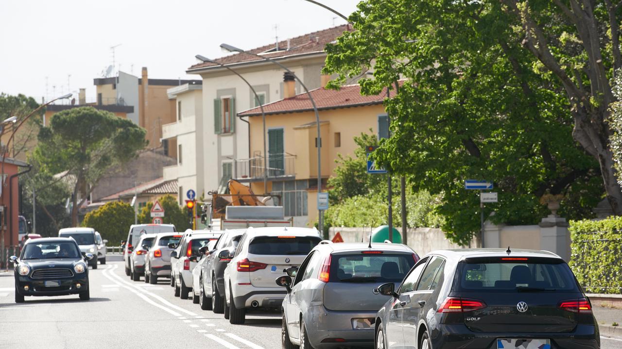Sempre meno auto coperte da assicurazione in provincia di Pisa