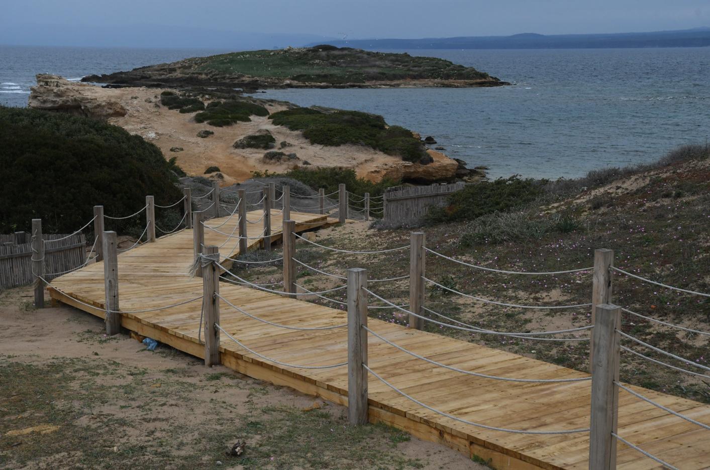 San Vero Milis: passerelle, biciclette e auto lontane da spiagge e dune 