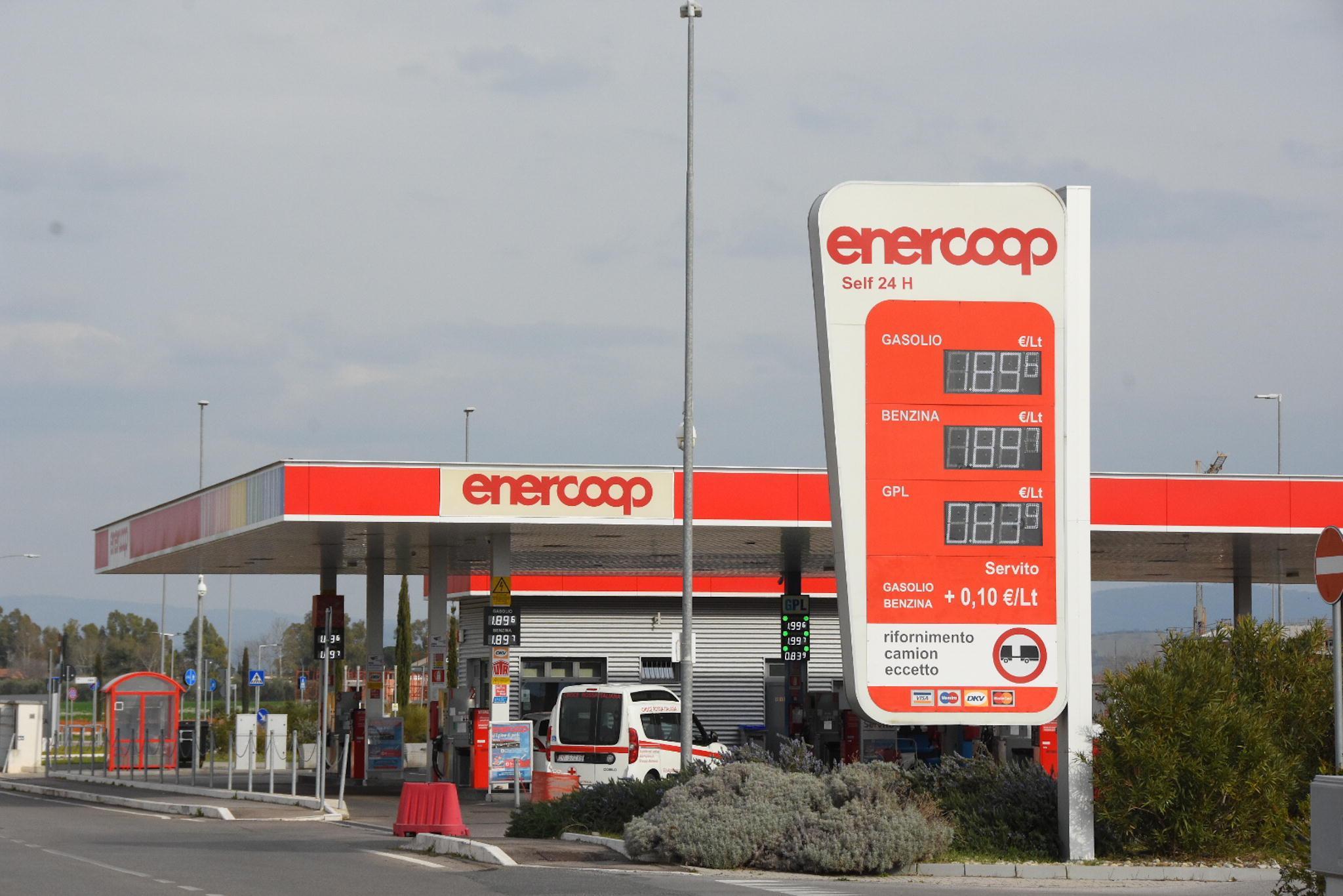 I prezzi di Enercoop al Maremà (FOTO AGENZIA BF)