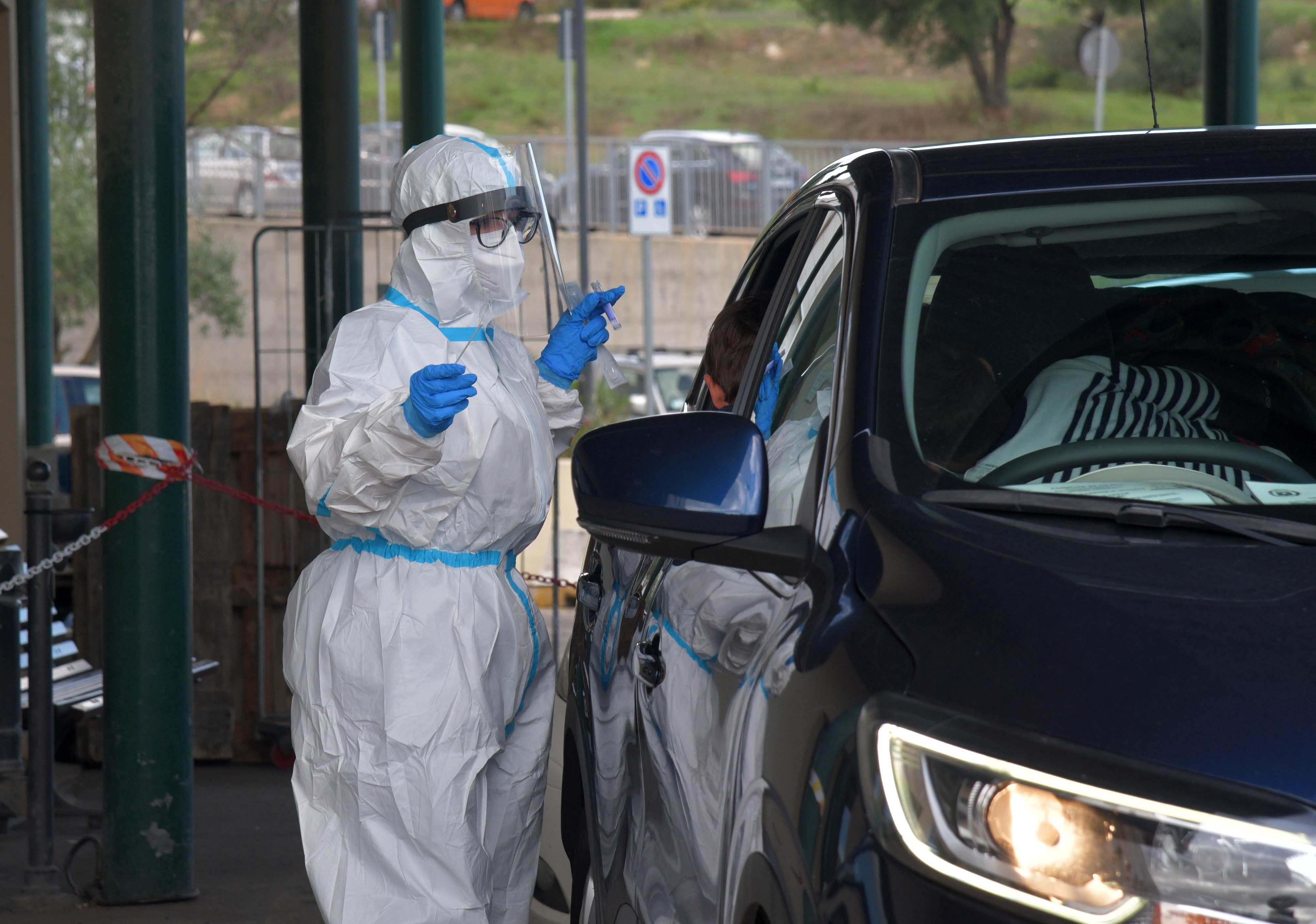 Covid in Sardegna: 1.411 nuovi casi e 4 vittime