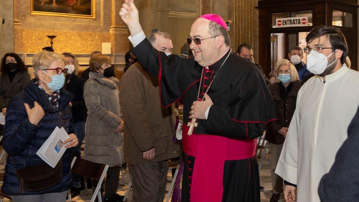 «Benvenuto tra noi vescovo Giacomo Lei è la roccia della nostra chiesa»