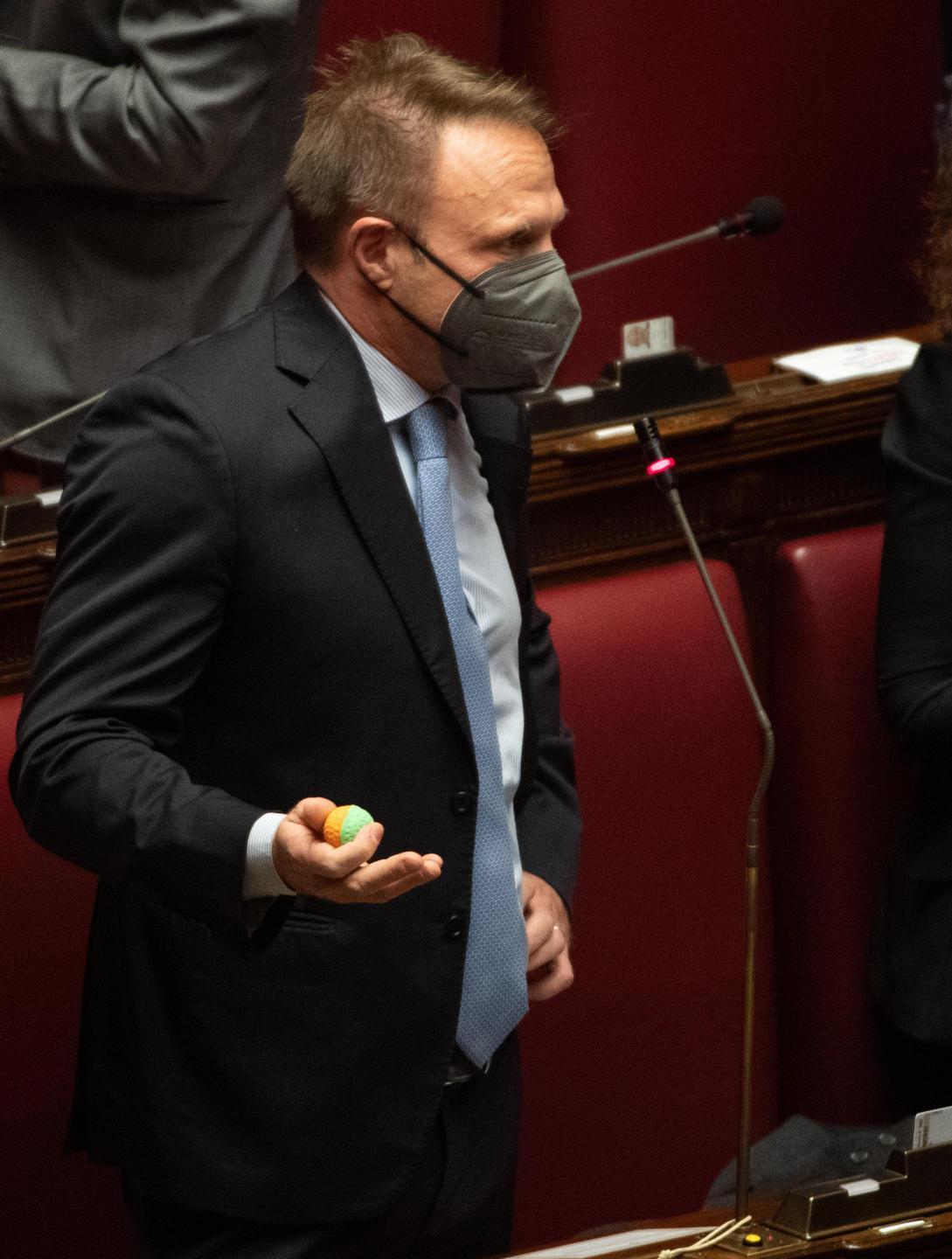 I partiti compatti contro l’attacco 