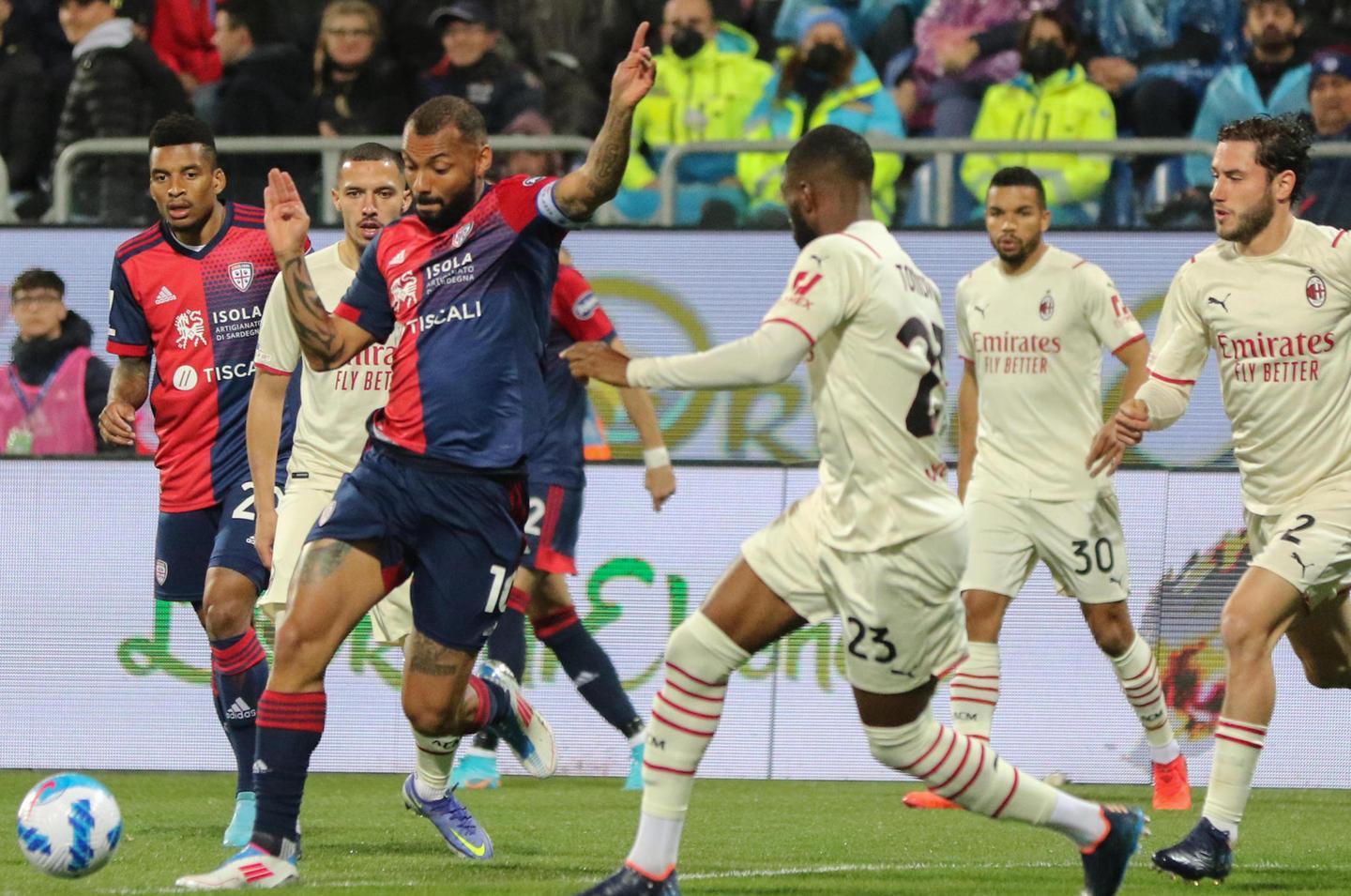Troppo Milan per il Cagliari ma quella traversa al 90’... 