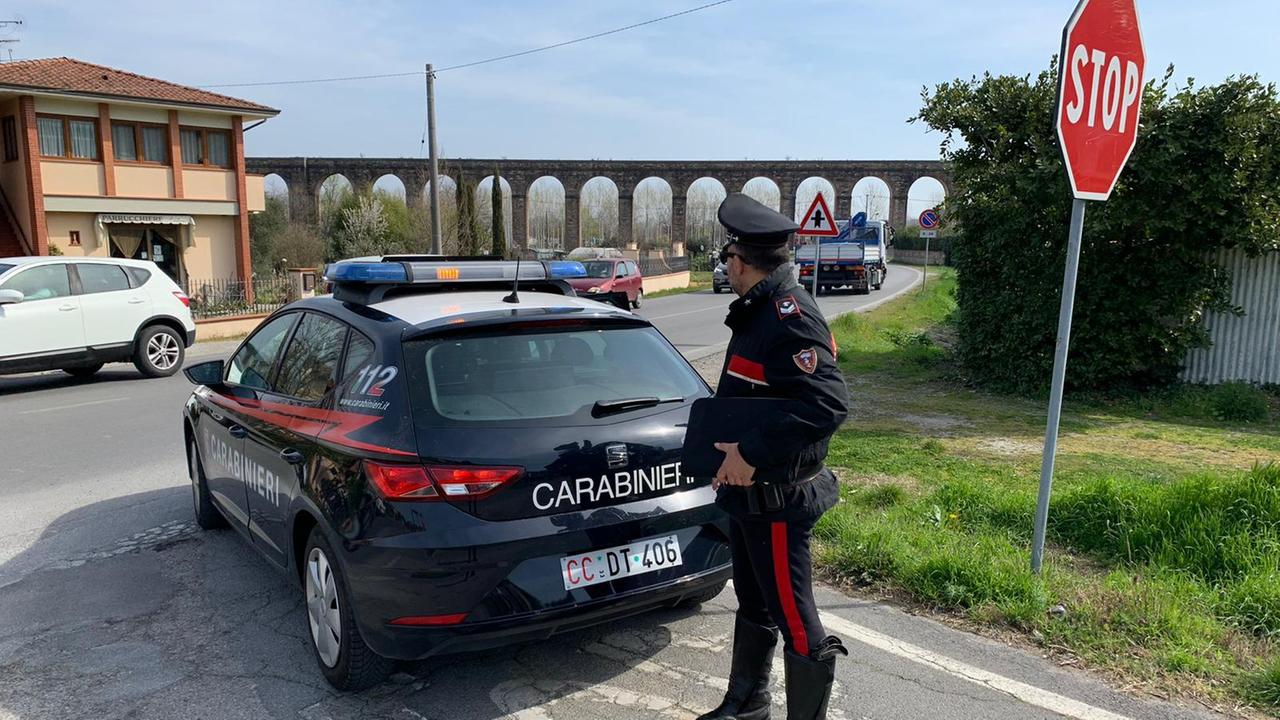 Capannori, furti in appartamento: i carabinieri arrestano due ladri