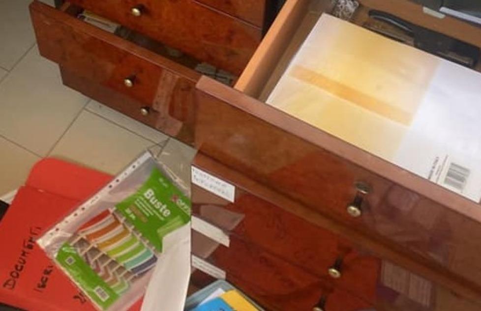 Gli uffici dell’area sportiva di Cascina messi a soqquadro dai ladri