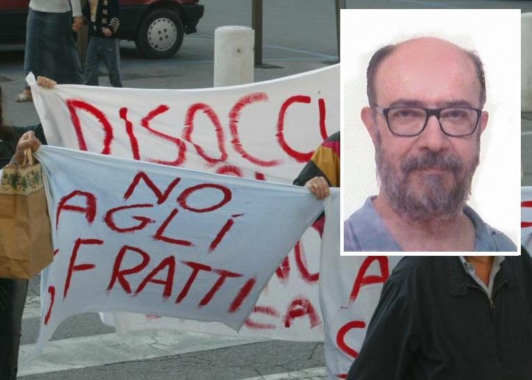 Una manifestazione contro gli sfratti e, nel riquadro, Flavio Campo