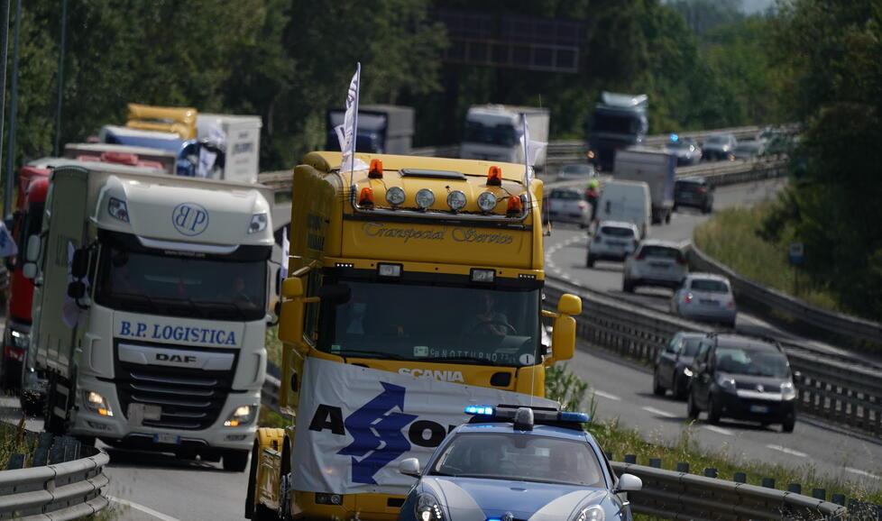 Una delle proteste degli autotrasportatori per il caro carburante