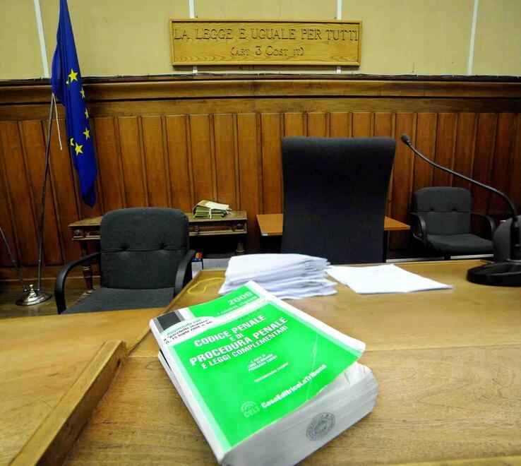 Montecatini, avvocato finisce sotto accusa: «Intascava i soldi dei clienti» 