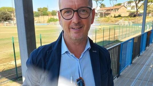 Francesco D’Amore nella tribuna dello stadio Magona