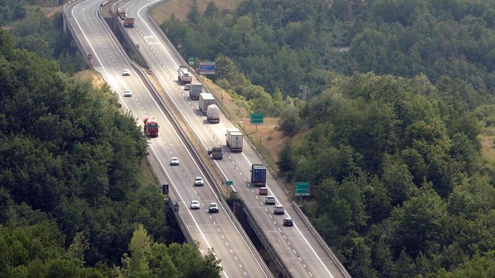 L’autostrada della Cisa in una foto dall’alto