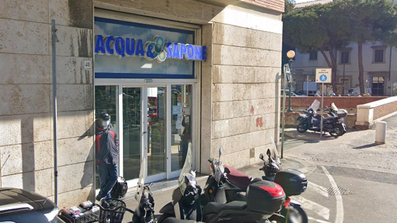Il negozio che ha subìto il furto