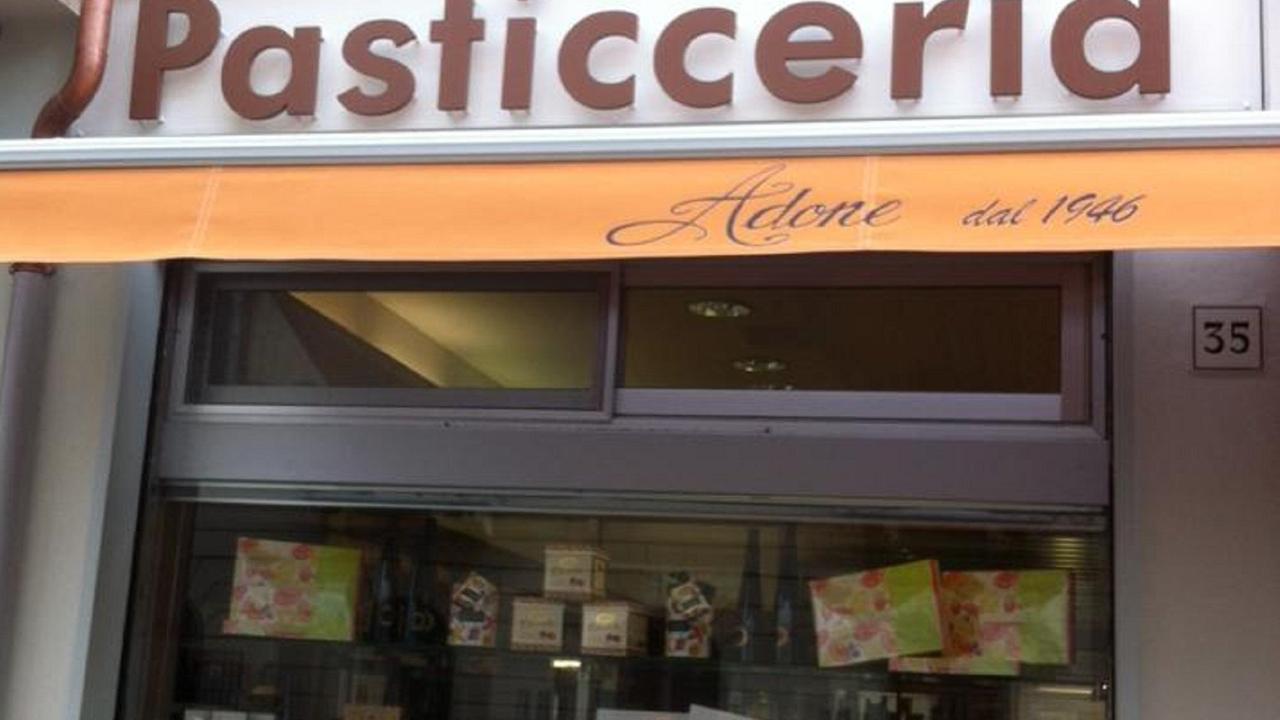 La pasticceria "Adone"