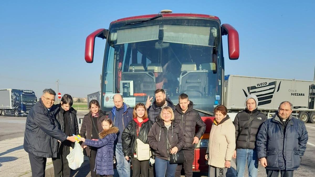 L'arcidiocesi mette in salvo 10 profughi ucraini: ora sono a Serravalle