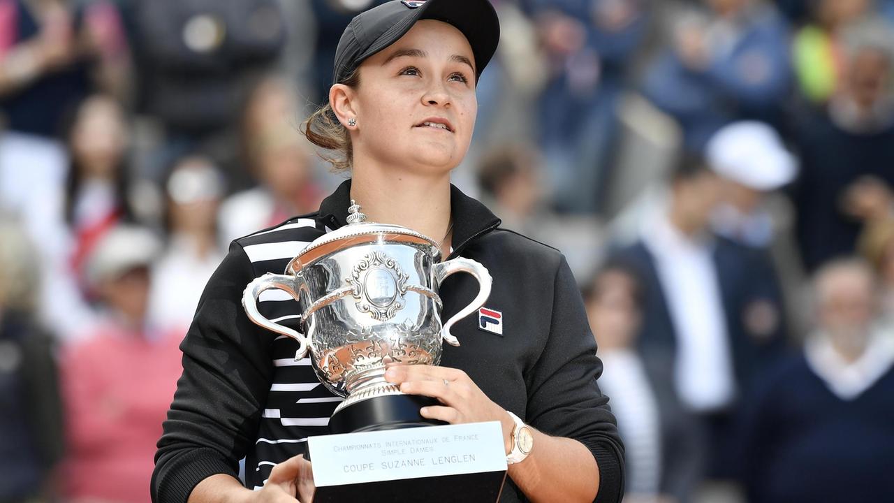 Ashleigh Barty ha annunciato il ritiro a 25 anni: è la numero uno del tennis femminile