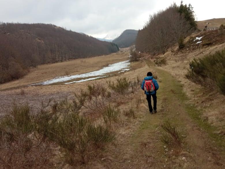Effetto siccità: a Fanano per la prima volta il Lago Pratignano è prosciugato 