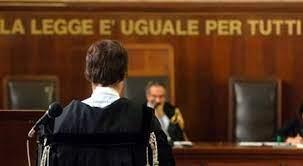 San Prospero, non vuole le fogne e le distrugge con una mazza 