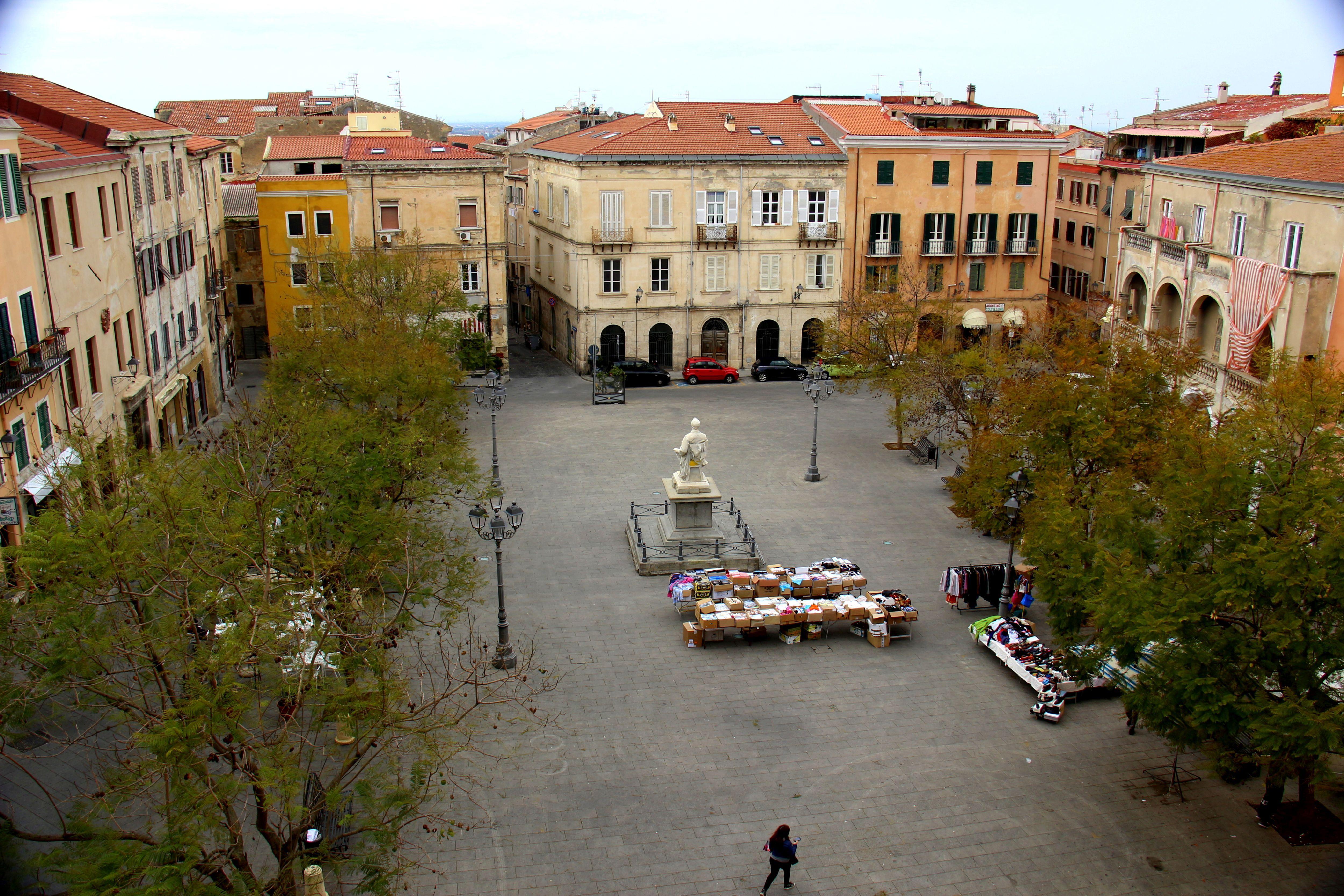 Piazza Tola a Sassari