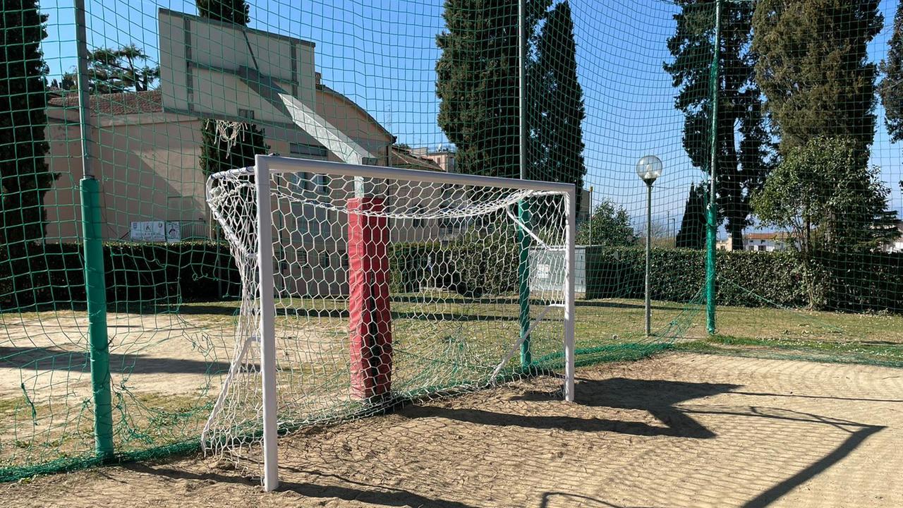 Una delle due nuove porte installate dal Comune