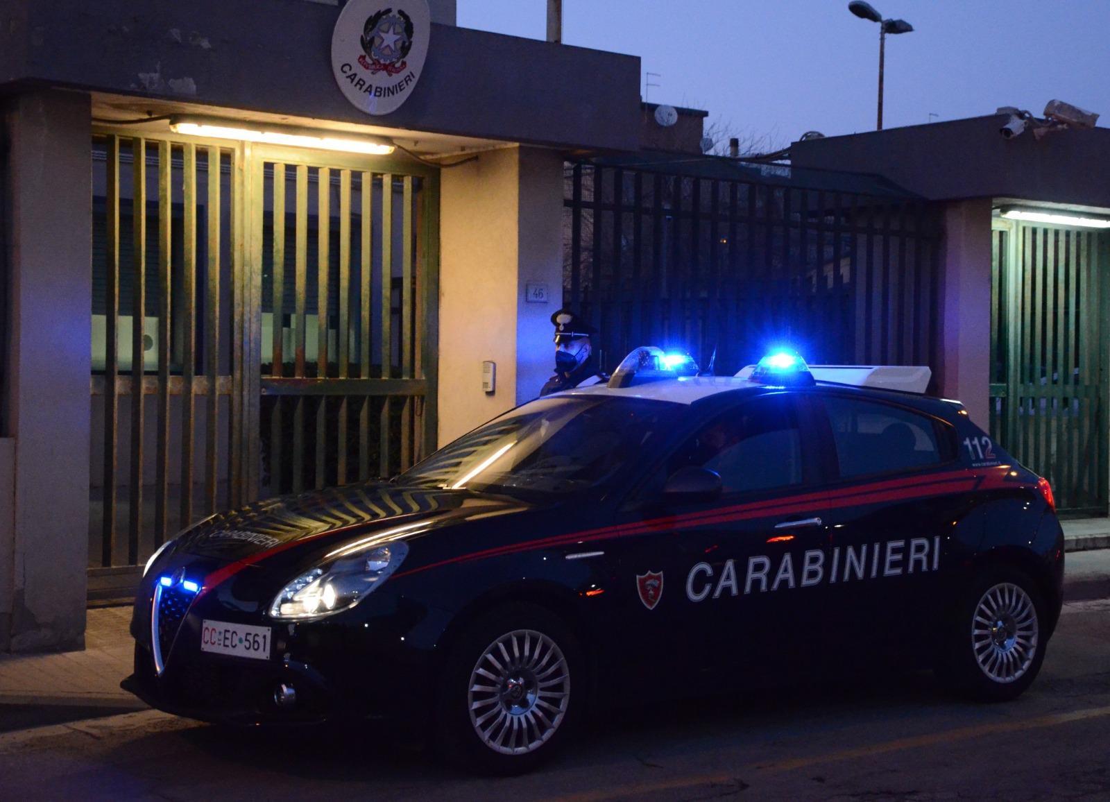 Droga e 530 euro in casa di un 54enne con reddito di cittadinanza: arresto a Santadi