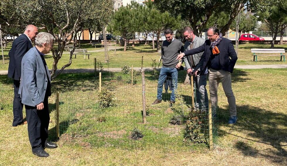 Il sindaco Benini con i responsabili di Estra Alessandro Piazzi e AzzeroCo2 Fabio Tognetti (Foto Giorgio)