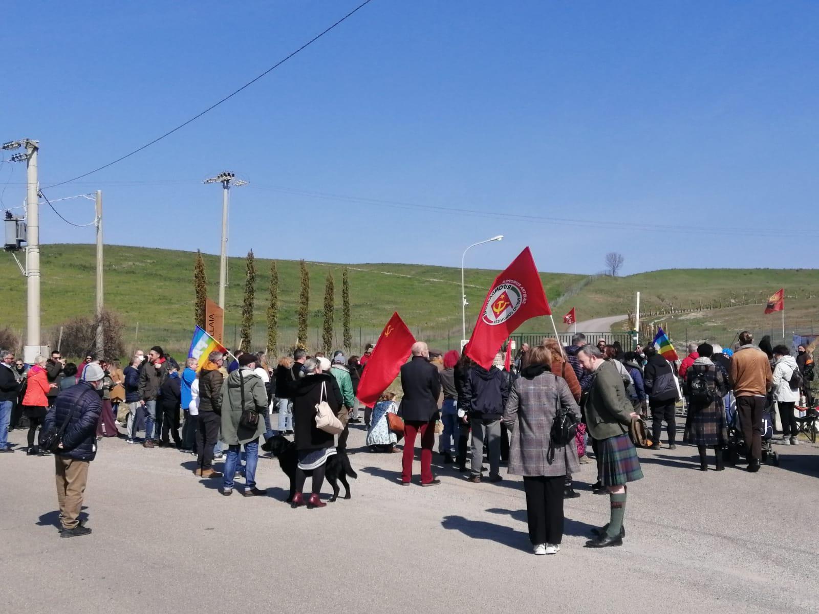 La manifestazione dello scorso 14 marzo davanti alla Grillaia