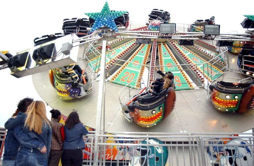 Modena, riecco i mitici "baracconi". Il ritorno del luna park dopo due anni di assenza