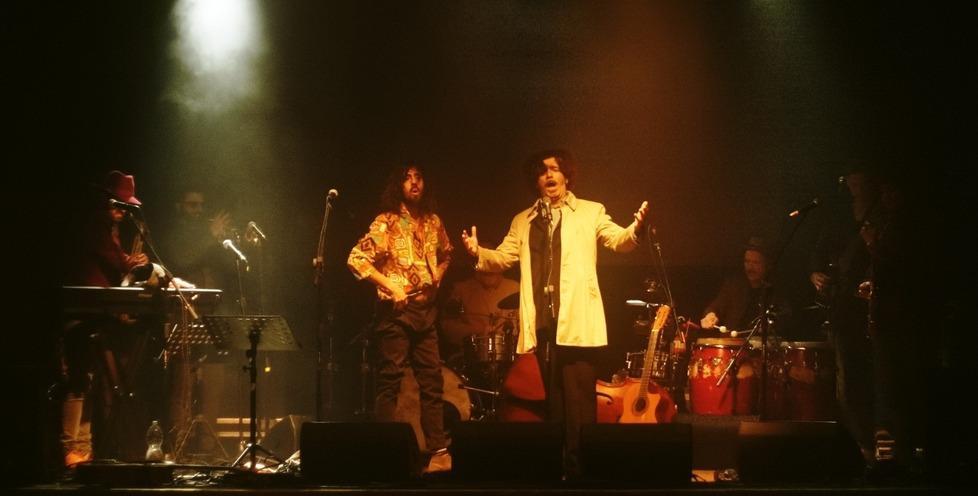 Bobo Rondelli in concerto con i SuRealistas