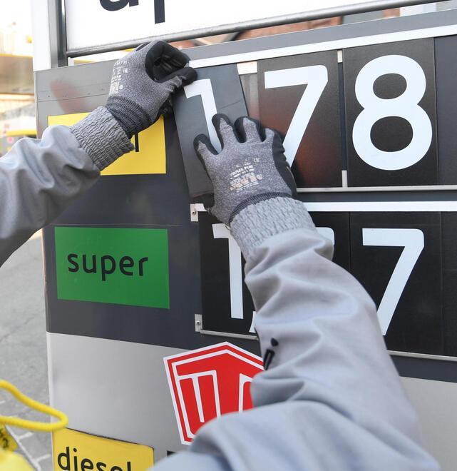 Caro carburante: due giorni di tregua e la benzina aumenta di nuovo di 8 centesimi 