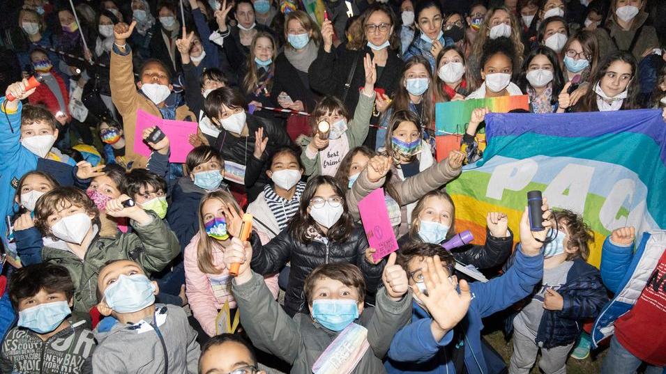 Modena. Duemila persone al parco Amendola per sfilare contro la guerra e la violenza
