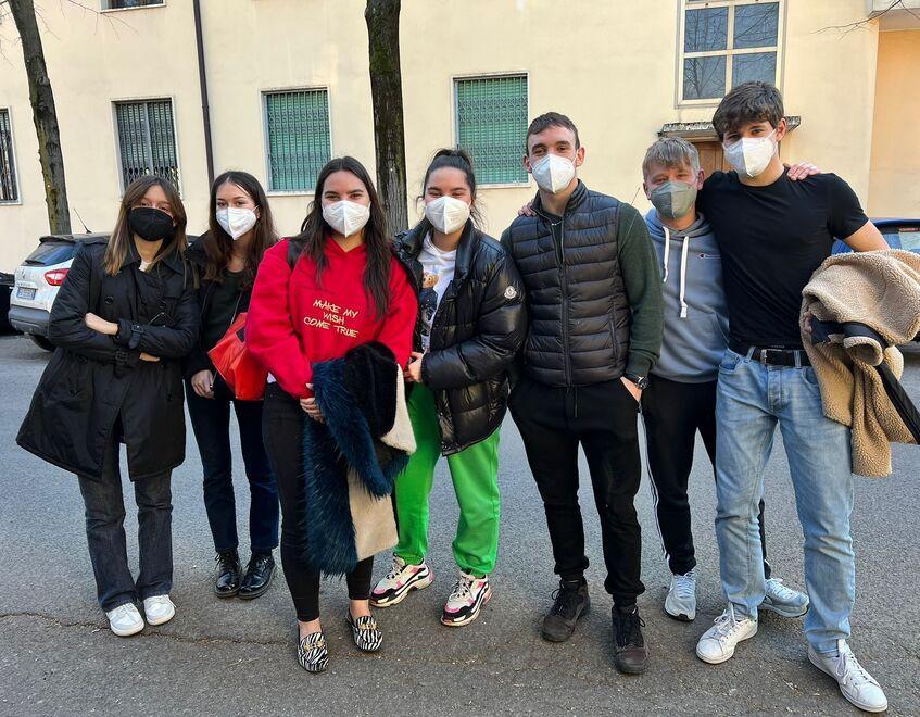 Modena. L’impegno degli studenti modenesi Fanno da guida ai profughi ucraini 