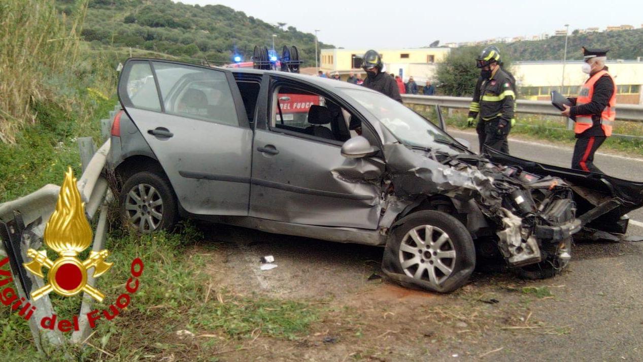 Incidente sulla strada per Castelsardo, un ferito