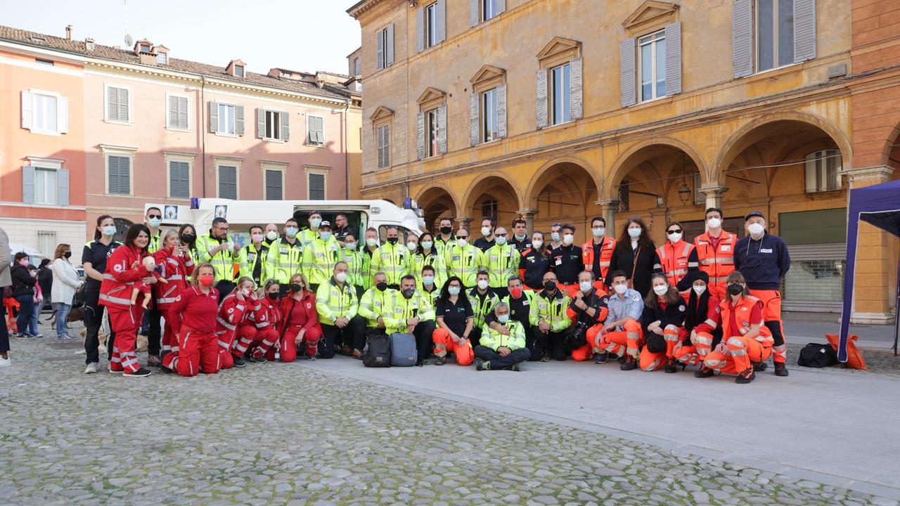 Modena I bambini e il 118 insieme per la sicurezza «Così sapranno cosa fare in emergenza»