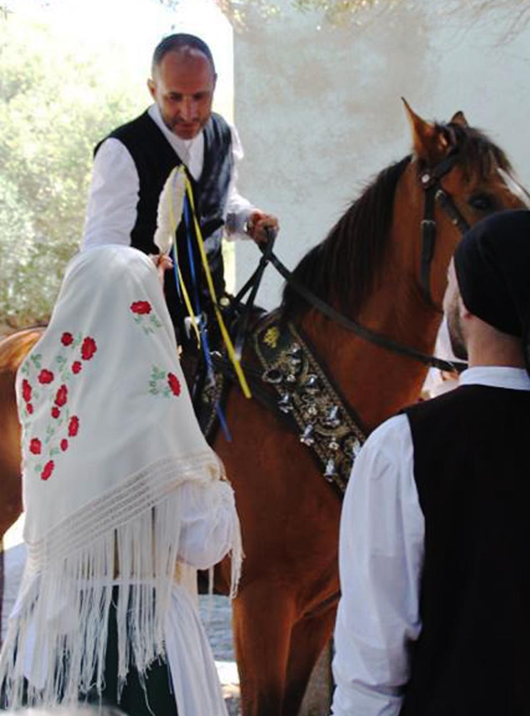 Lu coiu dopo il Covid: Santa Teresa rilancia e cerca i futuri sposi 