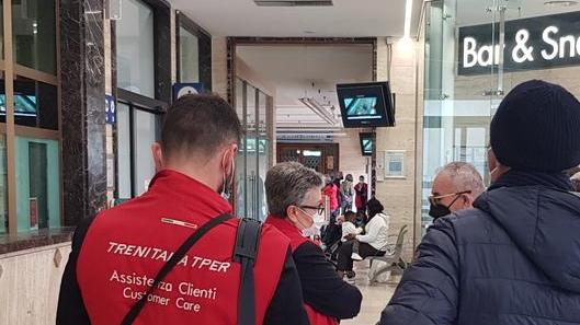 La biglietteria ancora in tilt, disagi per i viaggiatori