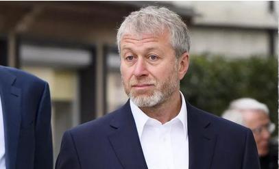 Roman Abramovich e altri due negoziatori ucraini, sintomi di avvelenamento durante le trattative per la cessazione delle ostilità 