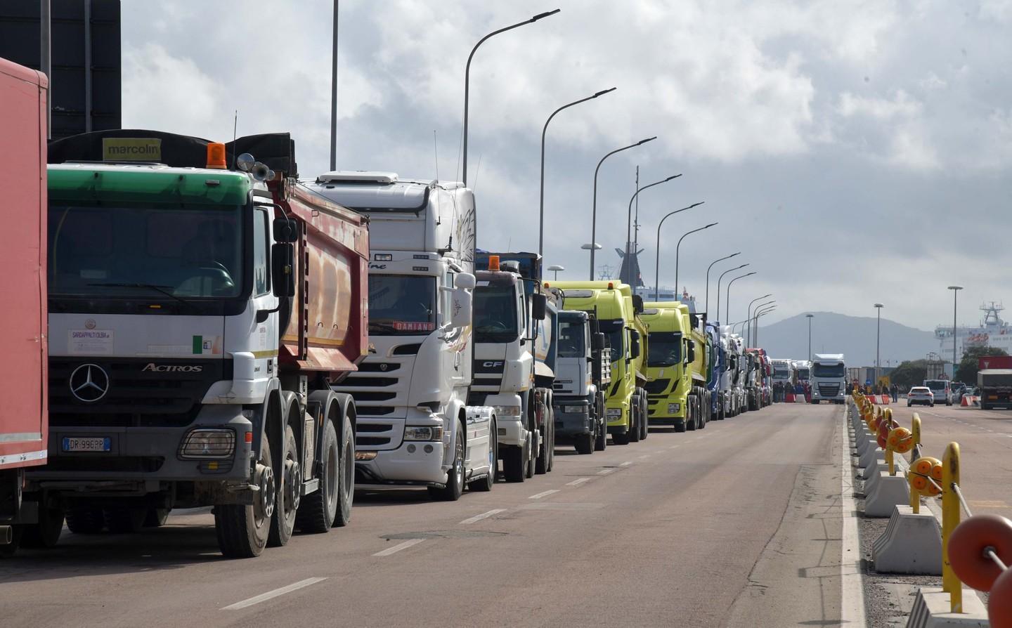 Trasporti, anche la Regione in campo per evitare un nuovo stop 