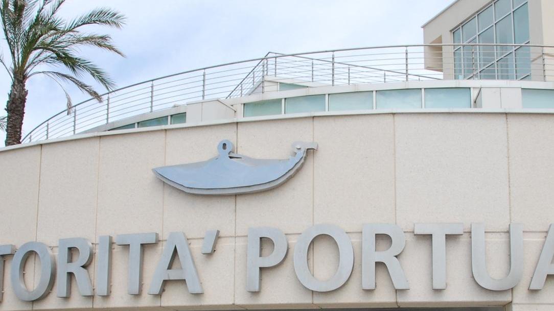 Port authority, Cocciu contro Pd e M5s