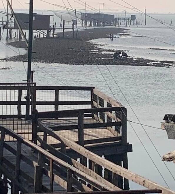 Siccità. Spunta la spiaggia in Valle. I bilancioni restano a secco 
