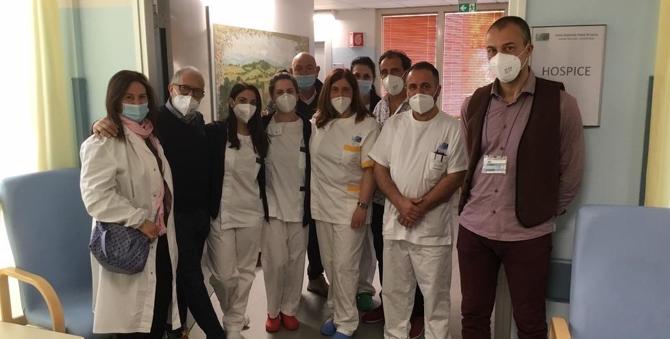 Il gruppo di lavoro nei nuovi locali dell’hospice
