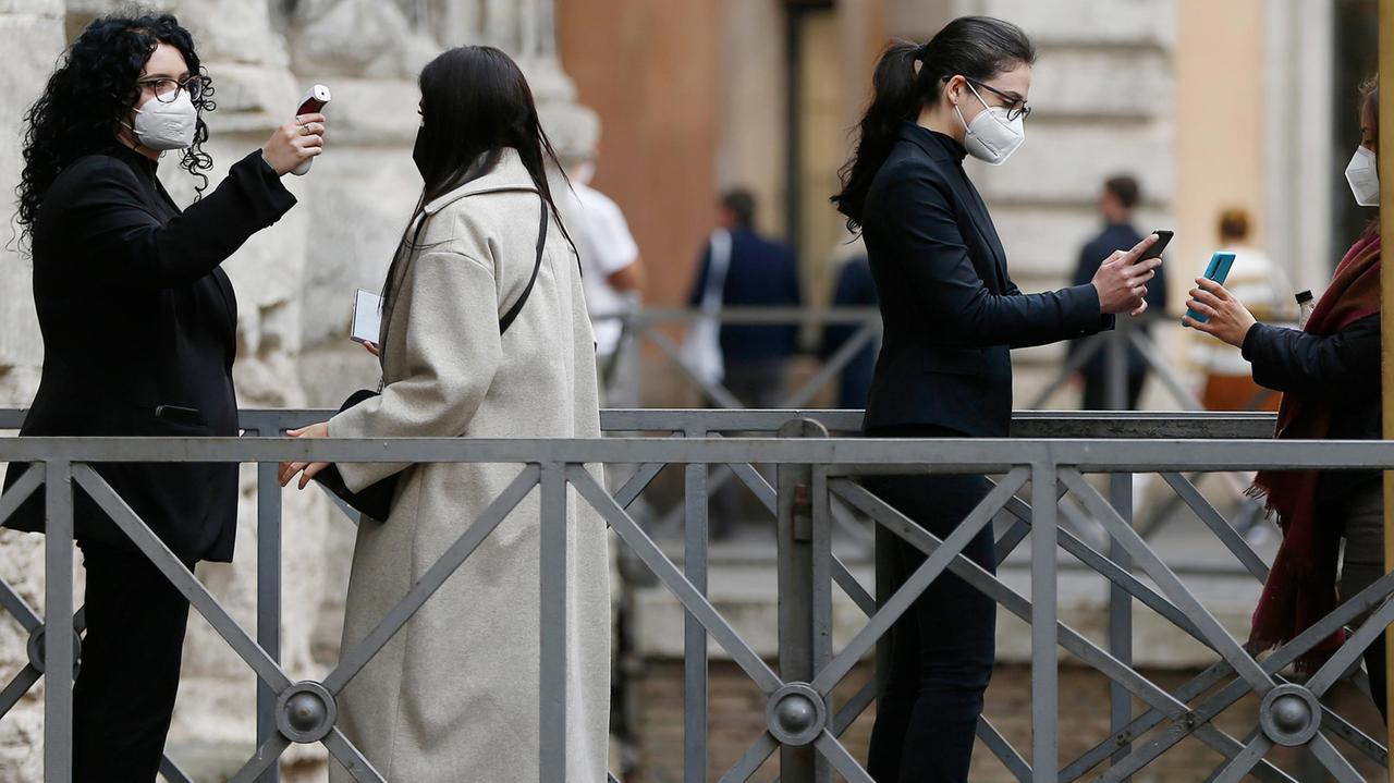 Dal 1 aprile cambiano le regole Covid legate a Green pass e obblighi: tutte le novità
