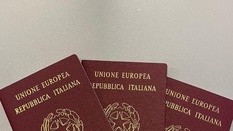 Passaporti, boom di richieste 20% di appuntamenti in più e ci si può prenotare via web