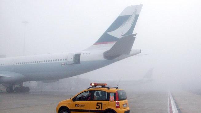 L'aeroporto di Pisa si attrezza contro la nebbia e i disagi: un maxi appalto da 50 milioni di euro