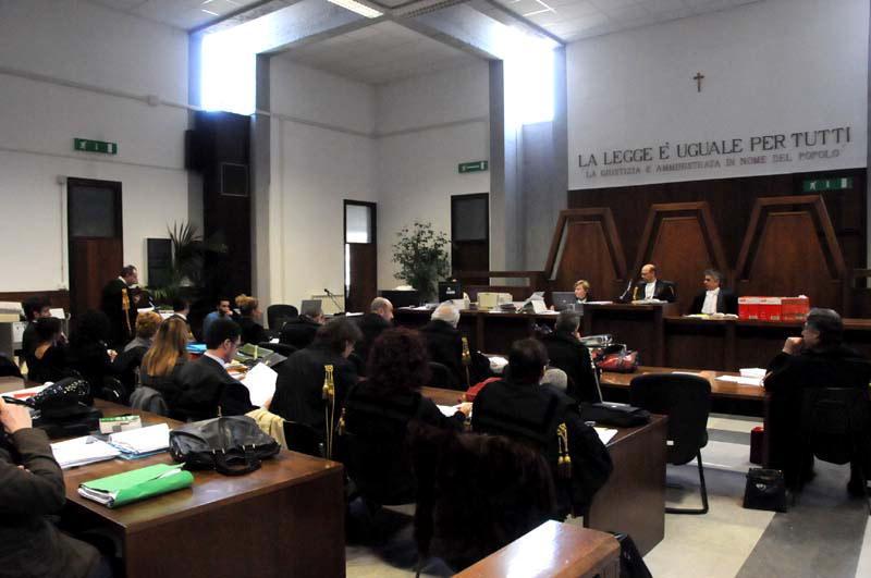 Il tribunale di Massa: qui le donne hanno raccontato i presunti episodi di violenza compiuti dal carabiniere arrestato