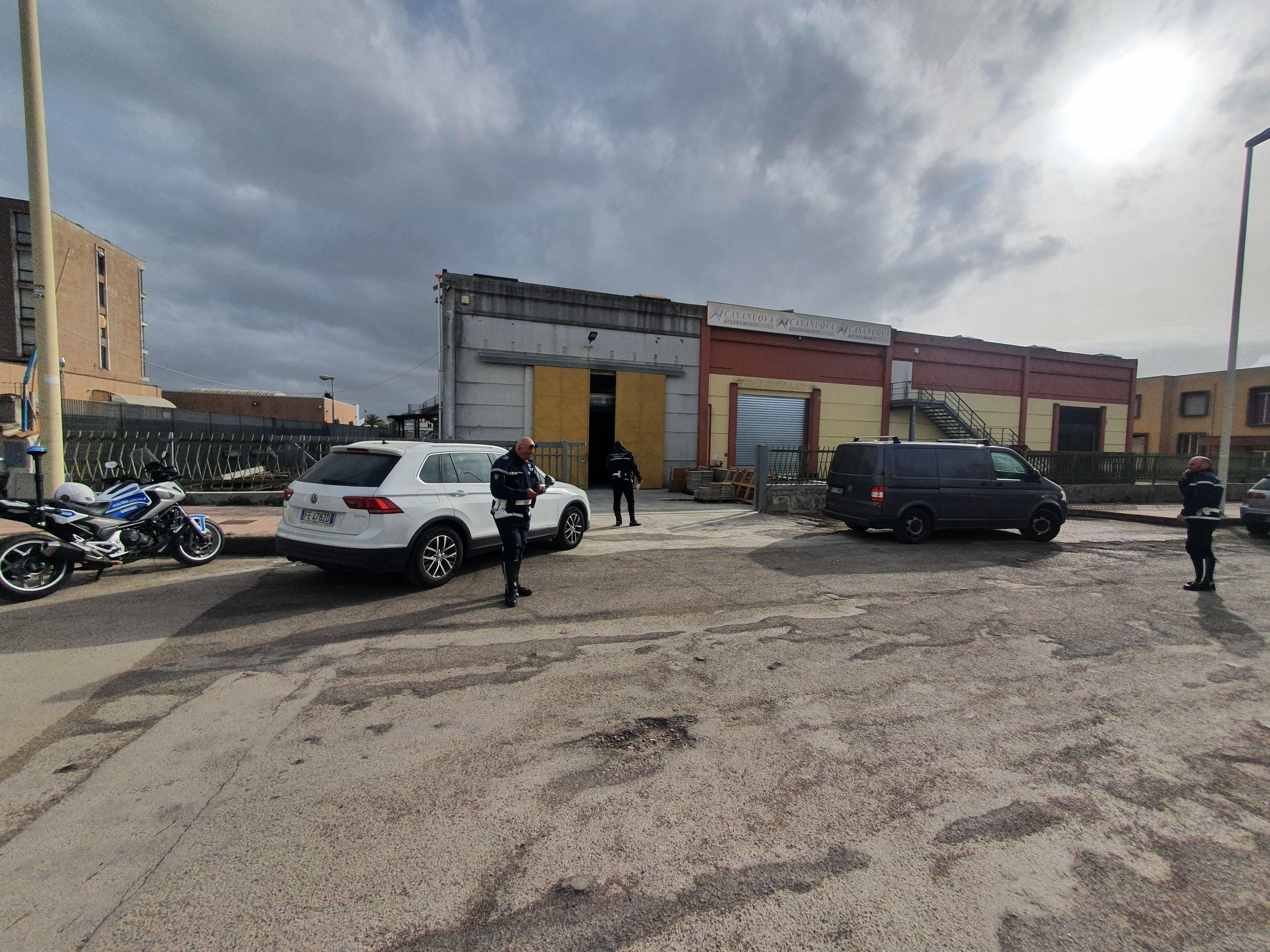 Sassari, precipita da una scala: grave un impresario edile