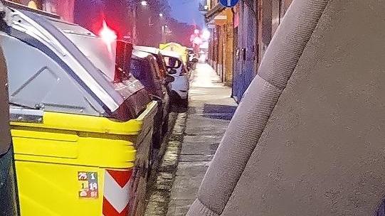 A Carpi protesta per la nuova raccolta rifiuti: «Servono più ritiri per vetro e plastica»