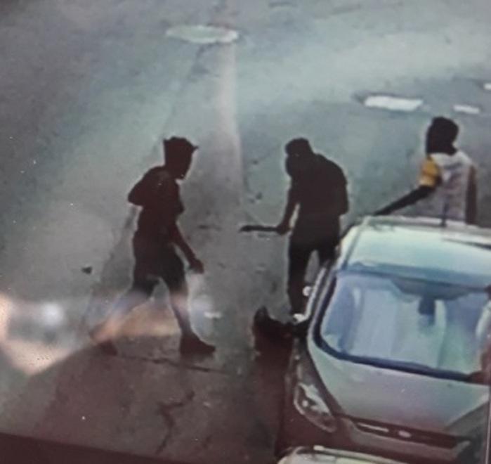 Mafia nigeriana, punito per le violenze sulla donna Vikings: il capo gli tagliò il braccio con un machete 