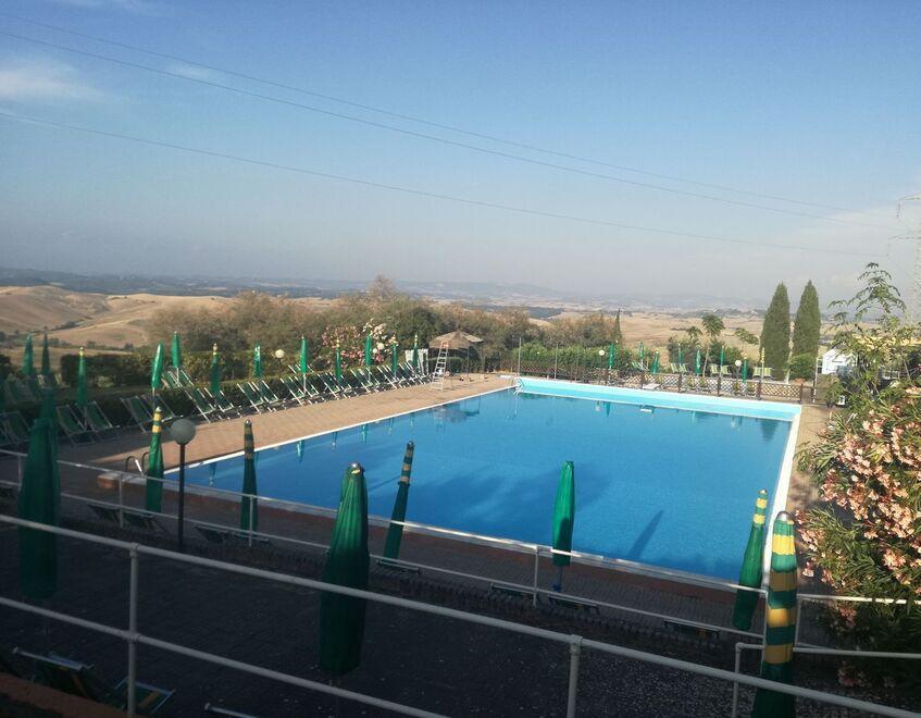 La piscina di Chianni affidata alla Uisp: «Assumeremo otto persone» 